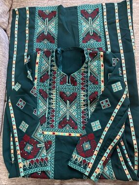 Embroidered Beautiful Palestinian traditional thoub